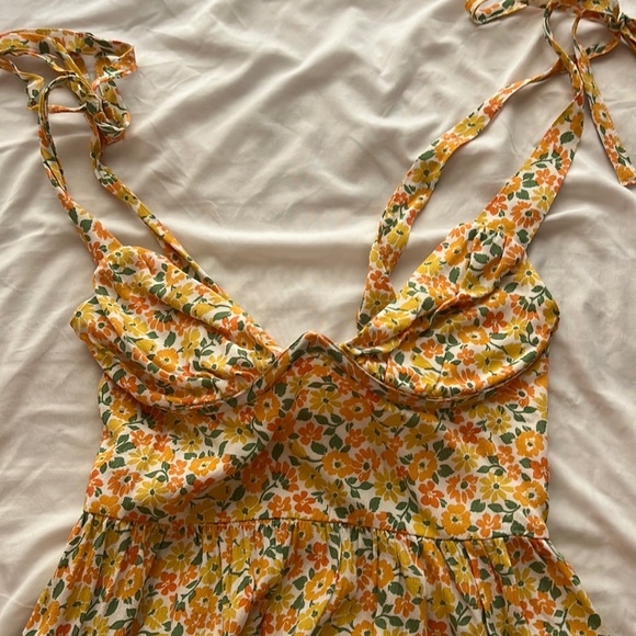 Beginning Boutique bustier dress - Picture 2 of 5